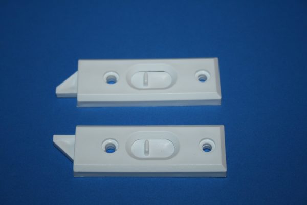 Better-Bilt Tilt Latch 2 13/16" x 1" Set  85-773
