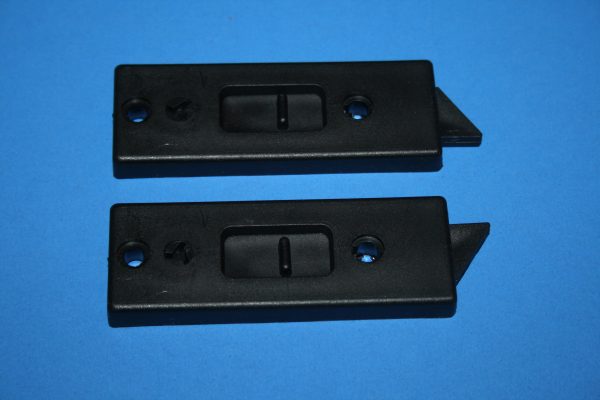 BLACK TILT LATCH SET 3 7/16" x 1 3/16" 85-578