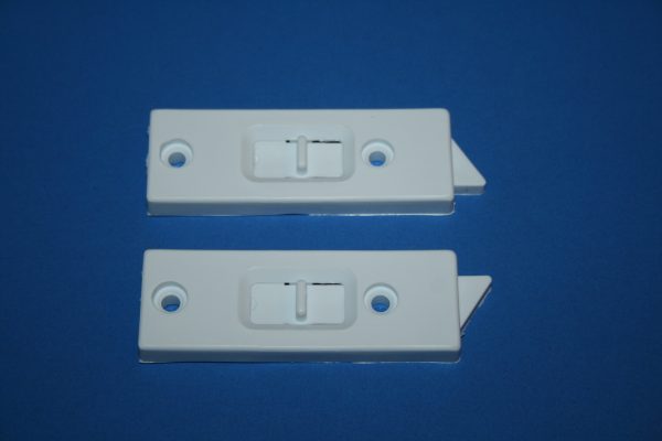 Phillips/Fiberlux White TILT LATCH SET  3 1/6" X 1 3/32" 85-618WA