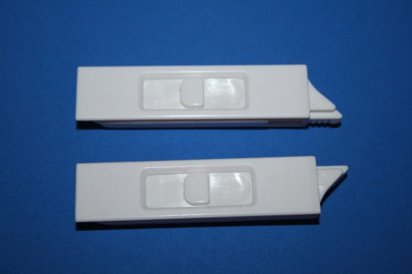 Slide On White Tilt Latch Set 2 11/16" x 11/16" V7380