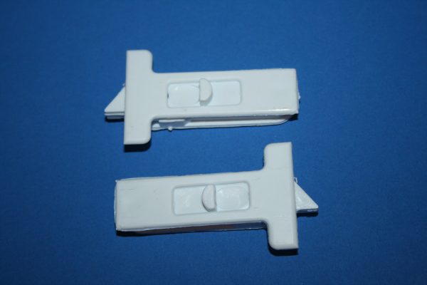 Silverline Winged White Tilt Latch Set (Small) 85-900WA 2 13/32" X 11/16"