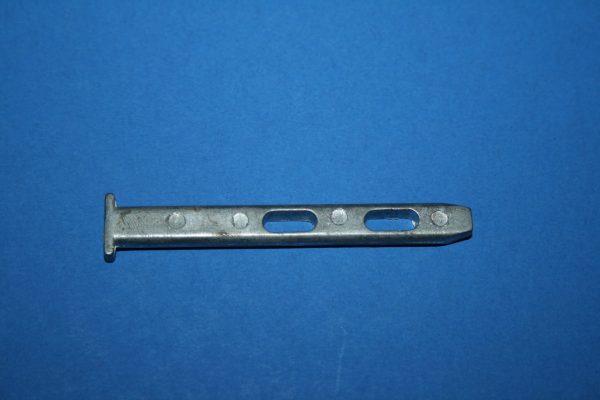 2 1/2" Pivot Bar  2 Slots V6981
