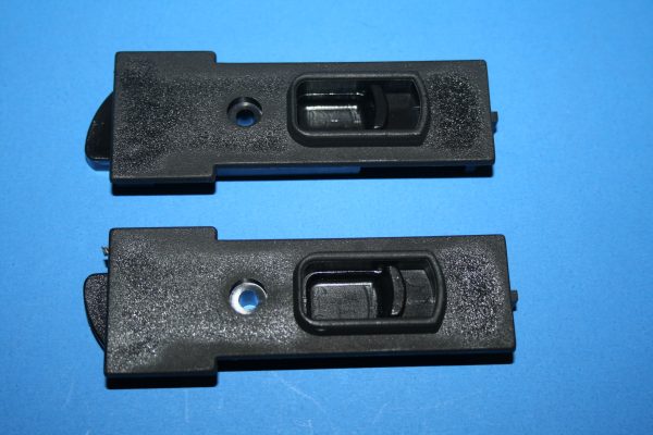 Amacor  Tilt Latch Set 3 11/16 Black 900-15683BA