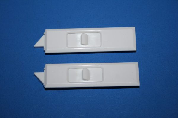 Atrium Window Tilt Latch Set 2 9/16" x 3/4" x 1/4" White V2823