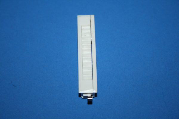 Traco Vent Lock 900-13386 White/Beige/Brown 2 1/2" x 1/2"