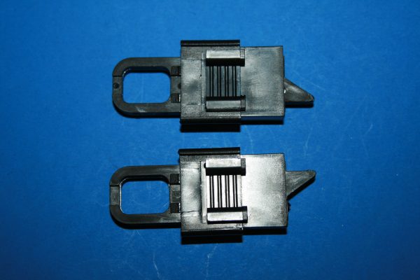 Better-Bilt Tilt Latch Set 83-627 Black 1 11/32" x 3/4"