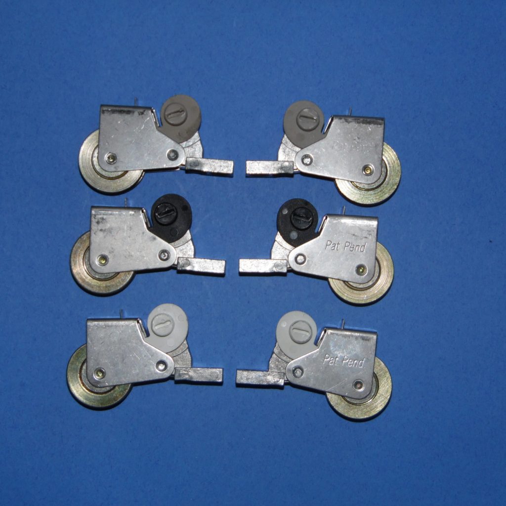 Hurd / Marvin Adjustable 90012879 Screen Door Rollers White